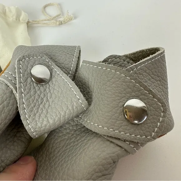 NWOT Mon Petit Shoes Snap Boot Size 2 Baby Toddler Grey‎ Gray