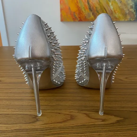 NWOT Steve Madden Spike stiletto pumps