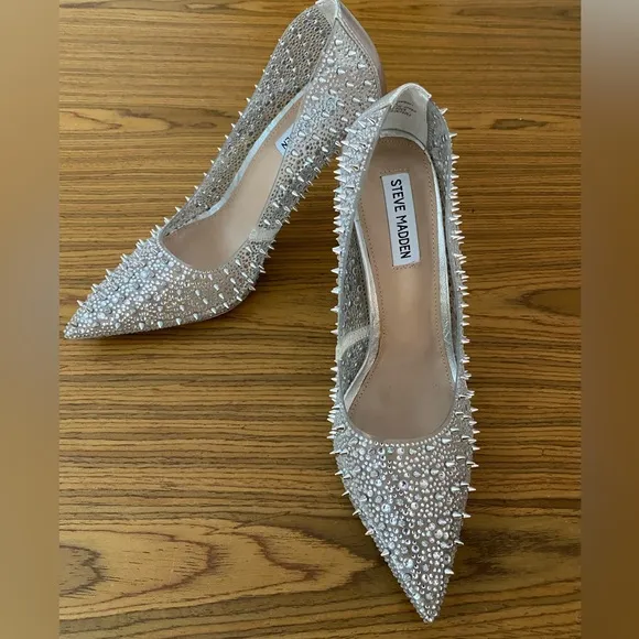 NWOT Steve Madden Spike stiletto pumps