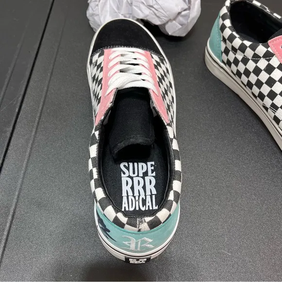 💥NWOT💥 Unisex Superrradical Signed Tyler Grosso Checkered Men's Shoes  Size8