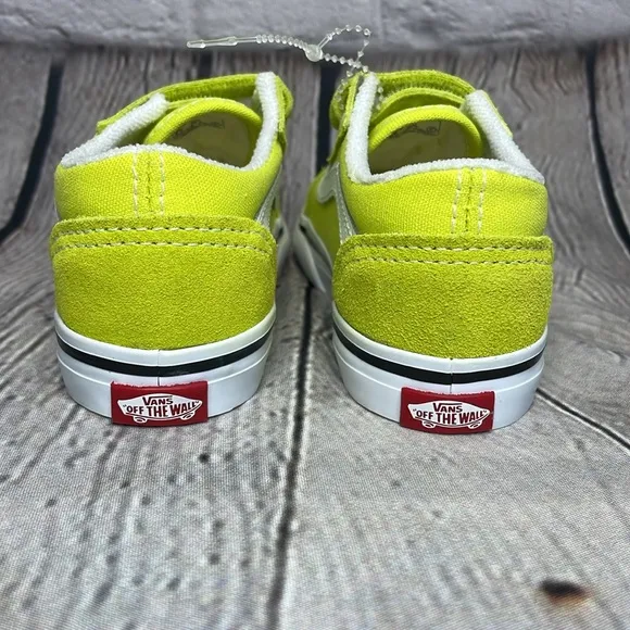 NWOT Vans Old Skool V Color Theory Shoes - Evening Primrose - Toddler Size 9