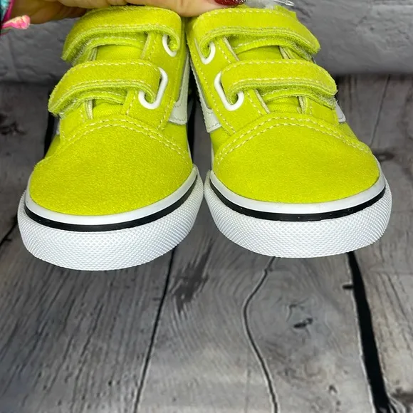 NWOT Vans Old Skool V Color Theory Shoes - Evening Primrose - Toddler Size 9