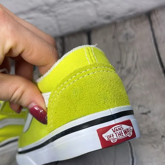 NWOT Vans Old Skool V Color Theory Shoes - Evening Primrose - Toddler Size 9