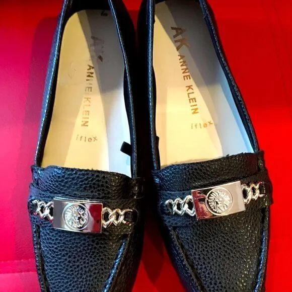 NWOT Anne Klein women’s leather shoes