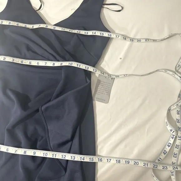 NWT $249 Betsy &amp; Adam [ 2 ] V-Neck Cascade Ruffle High-Low Gown in Navy Blue‎