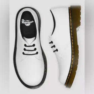 NWT Dr Martens 1461 White Leather Lace Up Shoes Ladies Size 5 Men’s 4 UK 3 EU 36