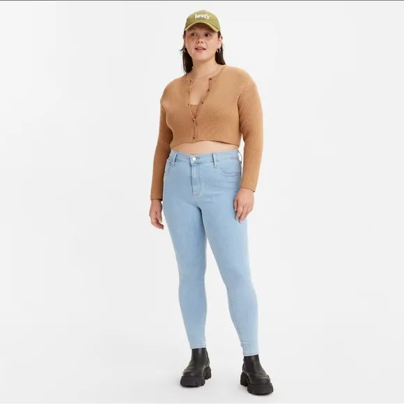 NWT LEVI’S 720 Jeans