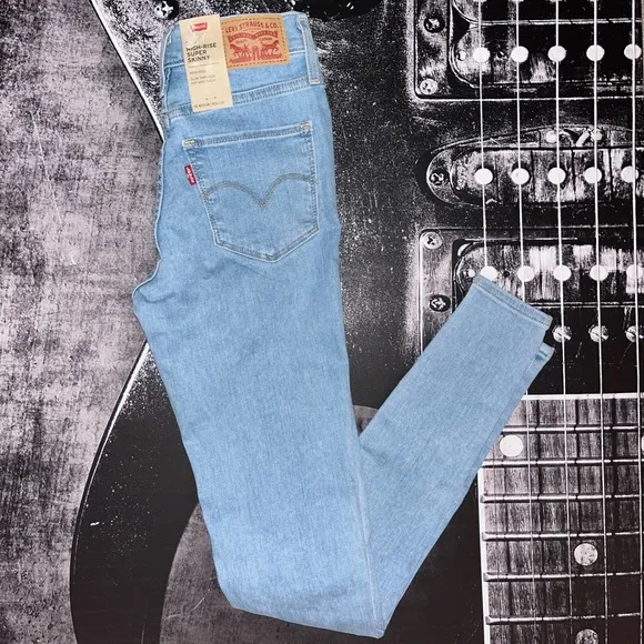 NWT LEVI’S 720 Jeans