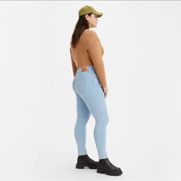 NWT LEVI’S 720 Jeans