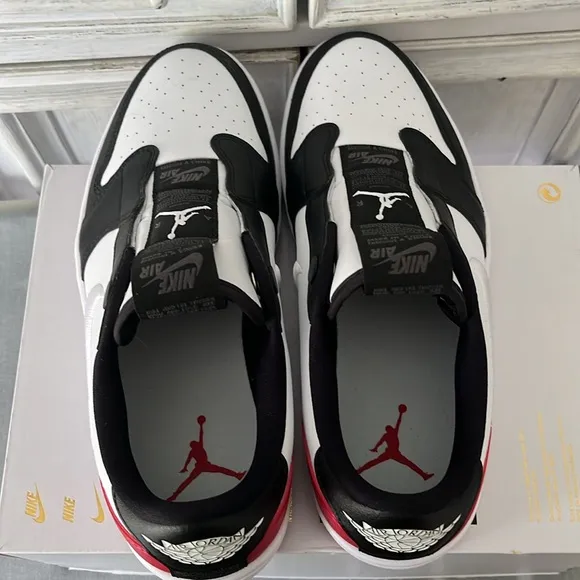 NWT Nike Special Edition WOMEN'S AIR JORDAN RETRO 1  Size 9