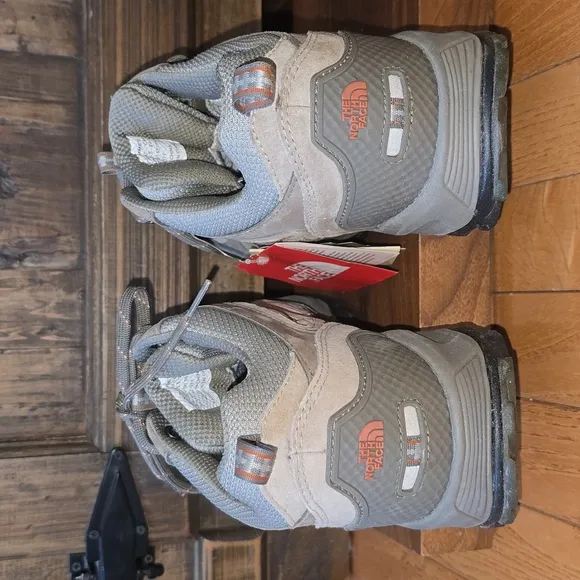 NWT. The North Face Pinyon XCR Mid, Gore-tex, Size 11.5