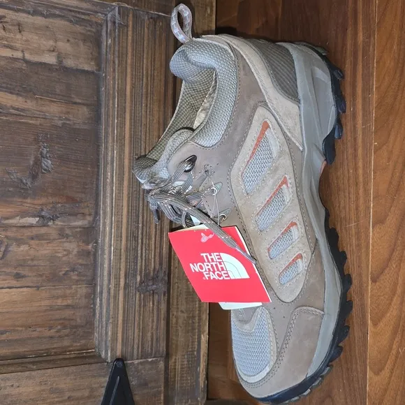 NWT. The North Face Pinyon XCR Mid, Gore-tex, Size 11.5