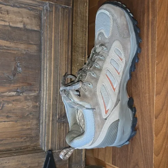 NWT. The North Face Pinyon XCR Mid, Gore-tex, Size 11.5