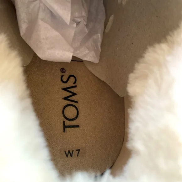 NWT TOMS Shoes Paxton Cobblestone Suede &amp; Faux Fur  Booties |Size 7