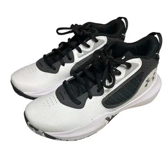 NWT Unisex UA Lockdown 6 Basketball Shoes 6Y