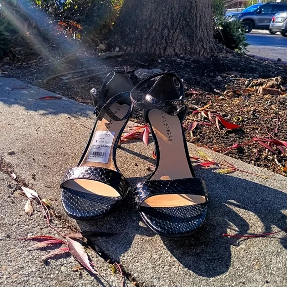NWT Via Spiga Heels Shoes Size 10 Snake Skin Black Open Toe Sandals