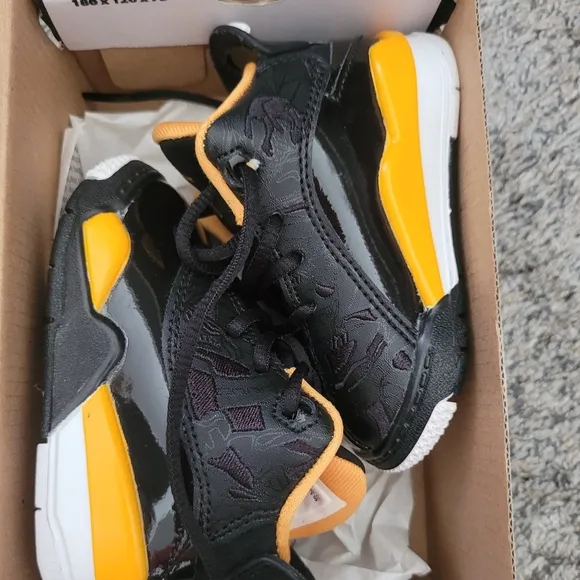 OFFERS✅️Toddler jordan dub zero td sneaker shoes 4c