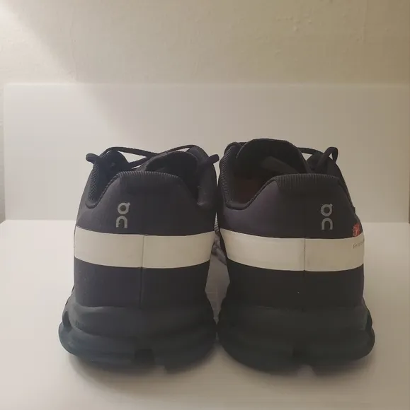 On Cloud Cloudflow Black/White Running Sneaker Shoes Mens Size 10