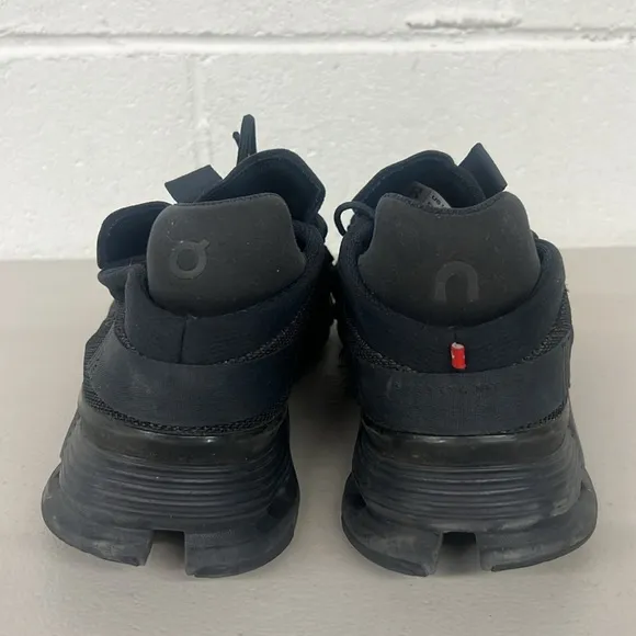 On cloud sz mens 9.5 all black sneakers shoes cloud nova athletic