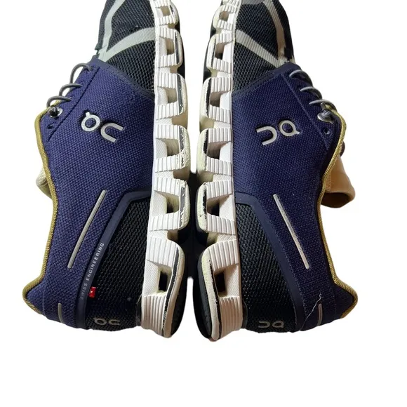 On Men's Cloud 70 | 30 Running  shoes