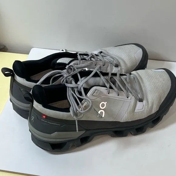 On Running Sz 12 Cloudwander Waterproof Outdoor Hiking Tactical Gray Trail Shoes