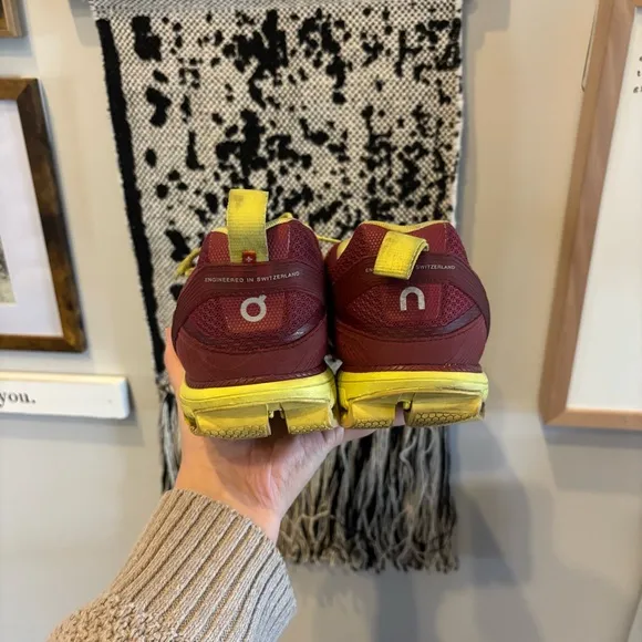 oncloud cloud runner trail shoes in tibetan red