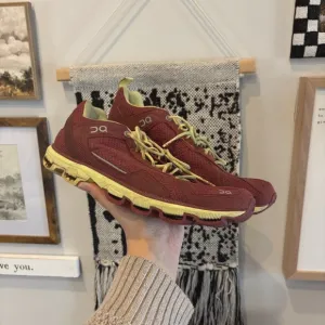 oncloud cloud runner trail shoes in tibetan red