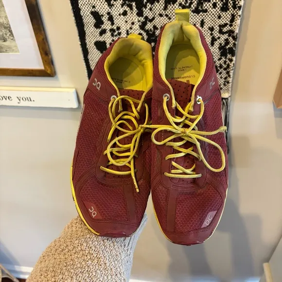 oncloud cloud runner trail shoes in tibetan red