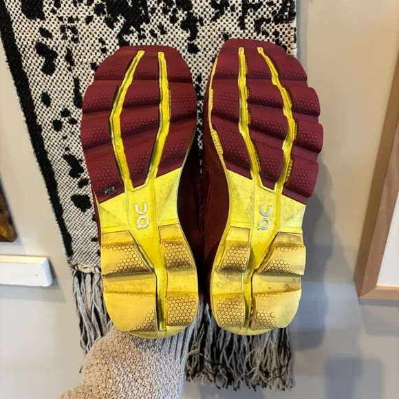 oncloud cloud runner trail shoes in tibetan red