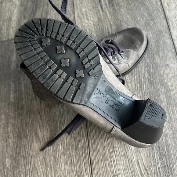 Paul green shoes gray leather two-tone booties, size 7 heals