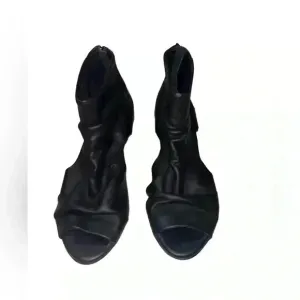 Peep toe leather block booties/shoes size 8.5M Black