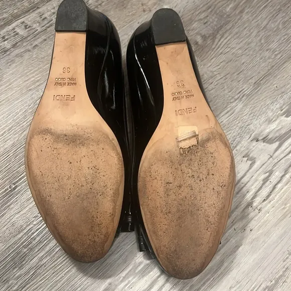 Pre loved authentic Fendi shoes (36)