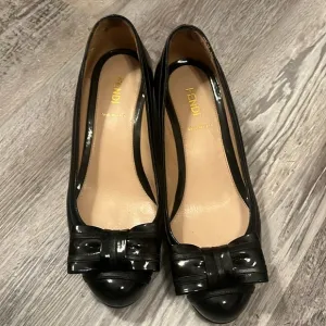 Pre loved authentic Fendi shoes (36)