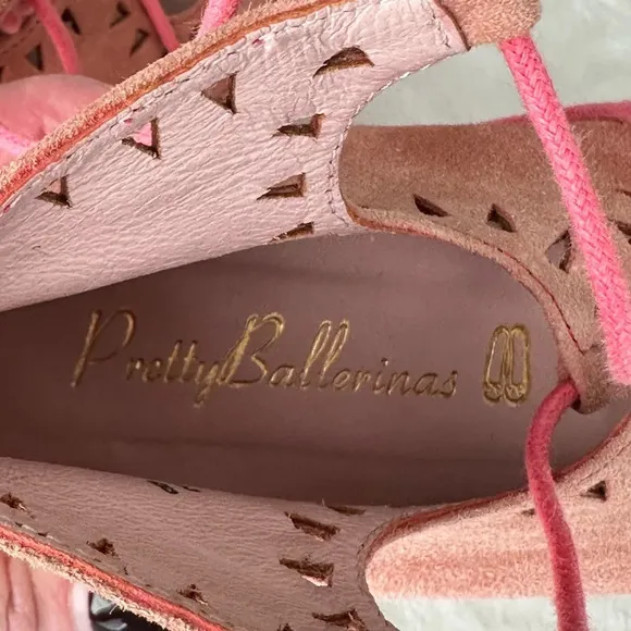 PRETTY BALLERINAS Suede Leather Flats Pointy Toe Pink Lace Up Girly, Size 7-7.5