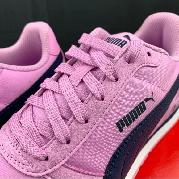 Puma ST Runner V2 Pink Size 5.5 Youth / 7 Womens