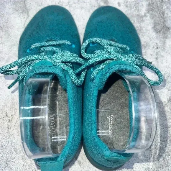 R2-6-4. ALLBIRDS RUNNING SHOES SNEAKERS MERINO WOOL TUKE TEAL BLUE WOMEN’S 7
