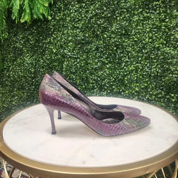 Rare Manolo Blahnik Elegant Purple Snakeskin Python Heels 41