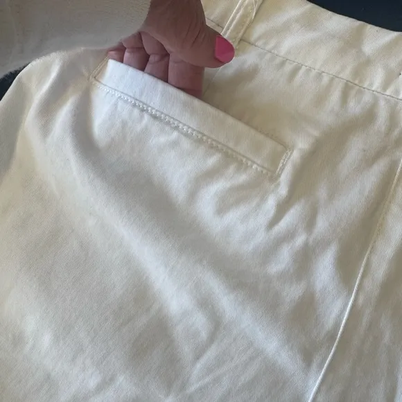 Re-imagined by J.CREW white chinos w/ strectch🤍cute comfy classics-zoom in 4more