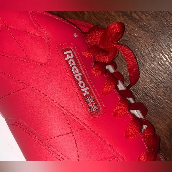 Reebok size 14
