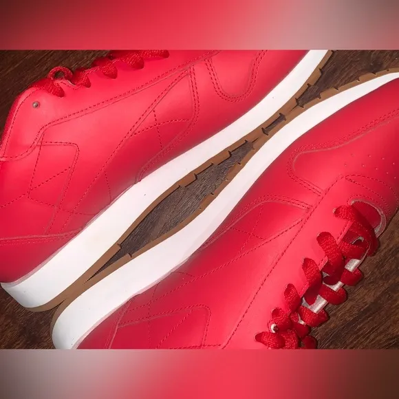 Reebok size 14