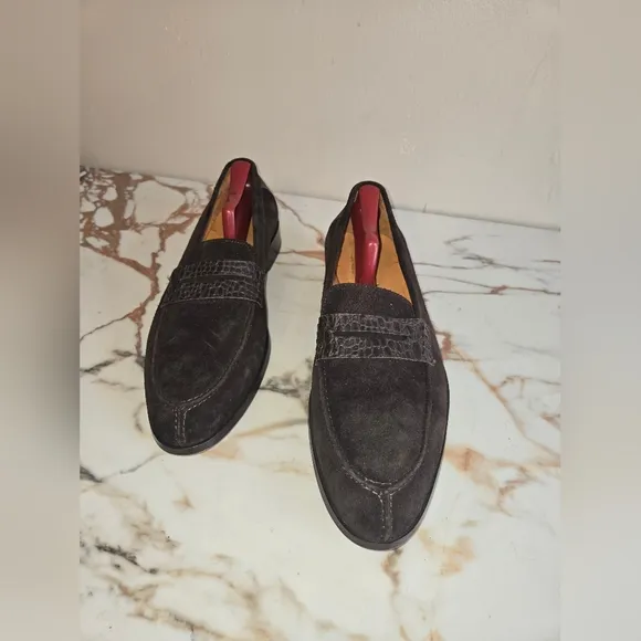 Reinhard Frans  Mens Suede Shoes, Size 11, Rtls. For $399.00 Asking $150.00