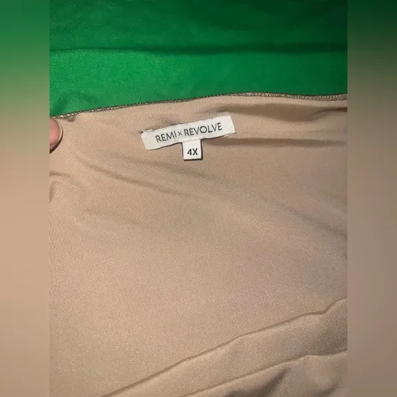 Remi x Revolve Elegant Gold Maxi Skirt size 4X