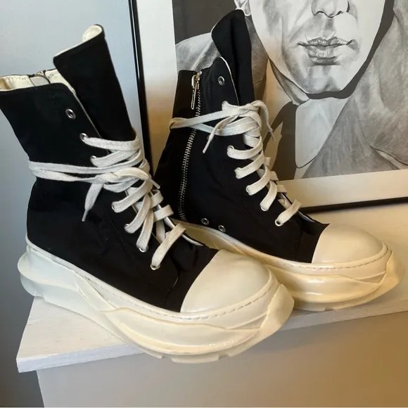 Rick Owen’s Drkshdw Abstract Black Milk sz 44 High-Top Sneakers