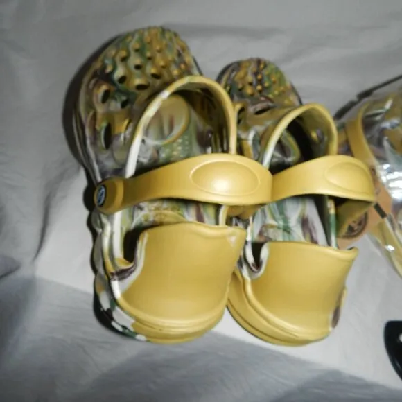 ROCKIN CLOGS UNISEX GLADES GREEN LIGHTWEIGHT WATERPROOF DURABLE SHOES NWT!