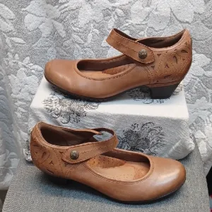 ROCKPORT Cobb Hill Size 9. Women's Brown Mary Jane Shoes