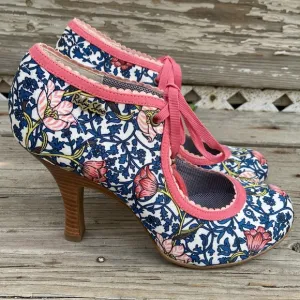 Ruby Shoo Willow ModCloth Floral Tassel Tie Heel Shoes Women’s Size 7