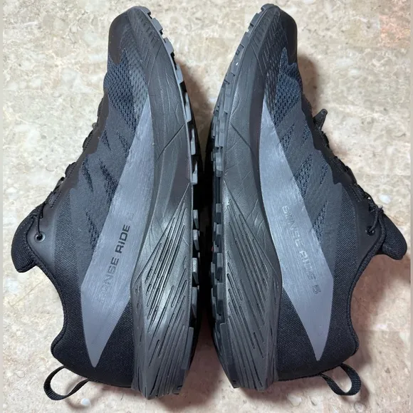 Salomon Sense Ride Gtx trail running shoes color black-Grey men's size 11 no box