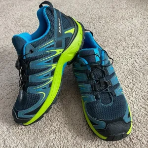 Salomon XA Pro Shoes Youth 4 Blue Green Waterproof Hiking Trail Outdoor Nature