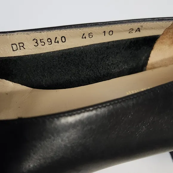 Salvatore Ferragamo Black Leather Pumps