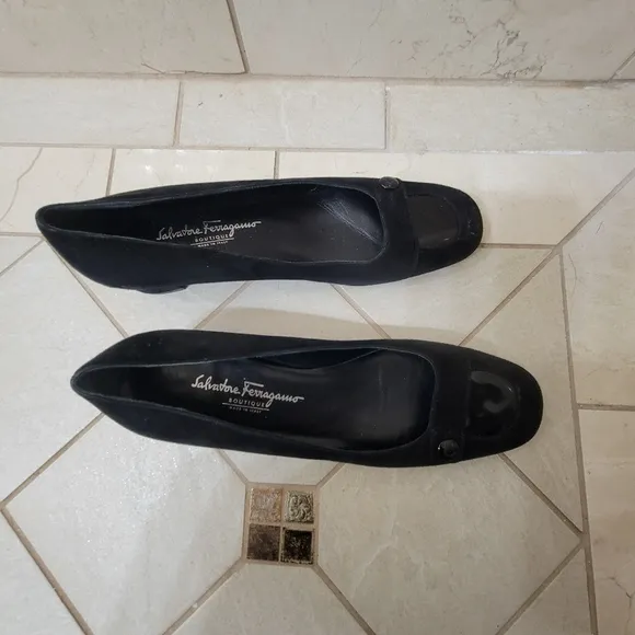 Salvatore Ferragamo Boutique Daria Suede Low Heel Size 11.